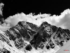 Snowy mountains (in black and white)