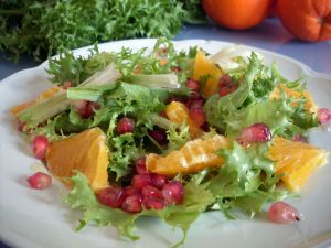 Salad with orange and pomegranate