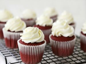 Cupcakes with cream