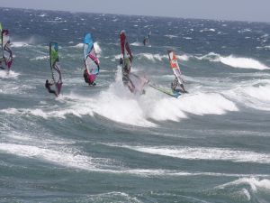 Windsurfing with strong swell