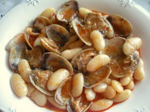 White beans with clams