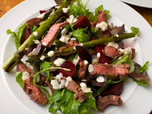 Salad with beef strips