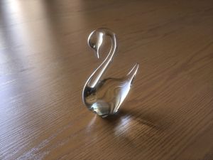 Glass swan