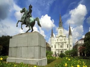 The St. Louis Cathedral and statue of President Andrew Jackson (New Orleans)